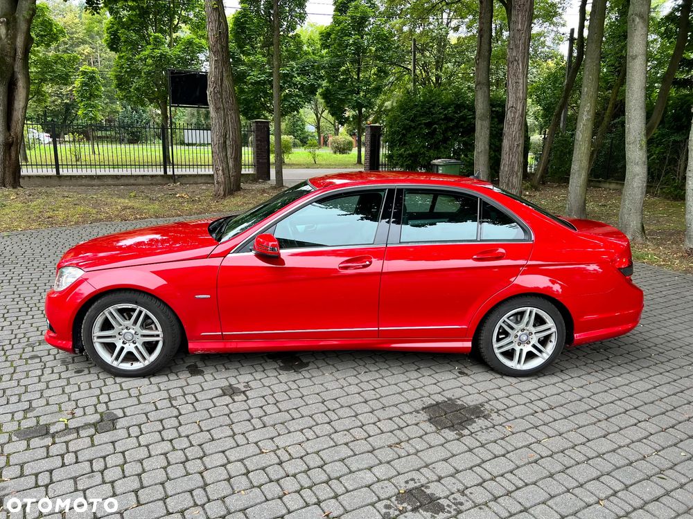 Mercedes-Benz Klasa C 250 CGI BlueEff Avantgarde - 3