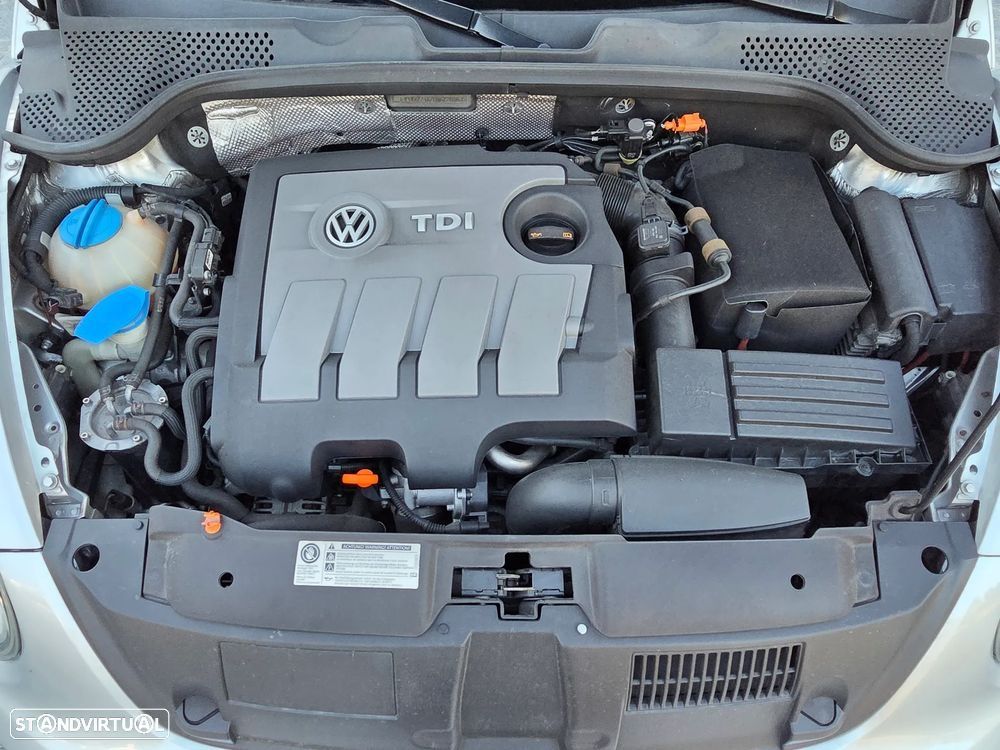 VW New Beetle 1.6 TDI DPF Blue Motion Technologie Exclusive Design - 29