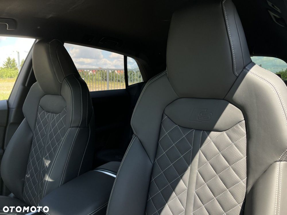 Audi Q8 - 21