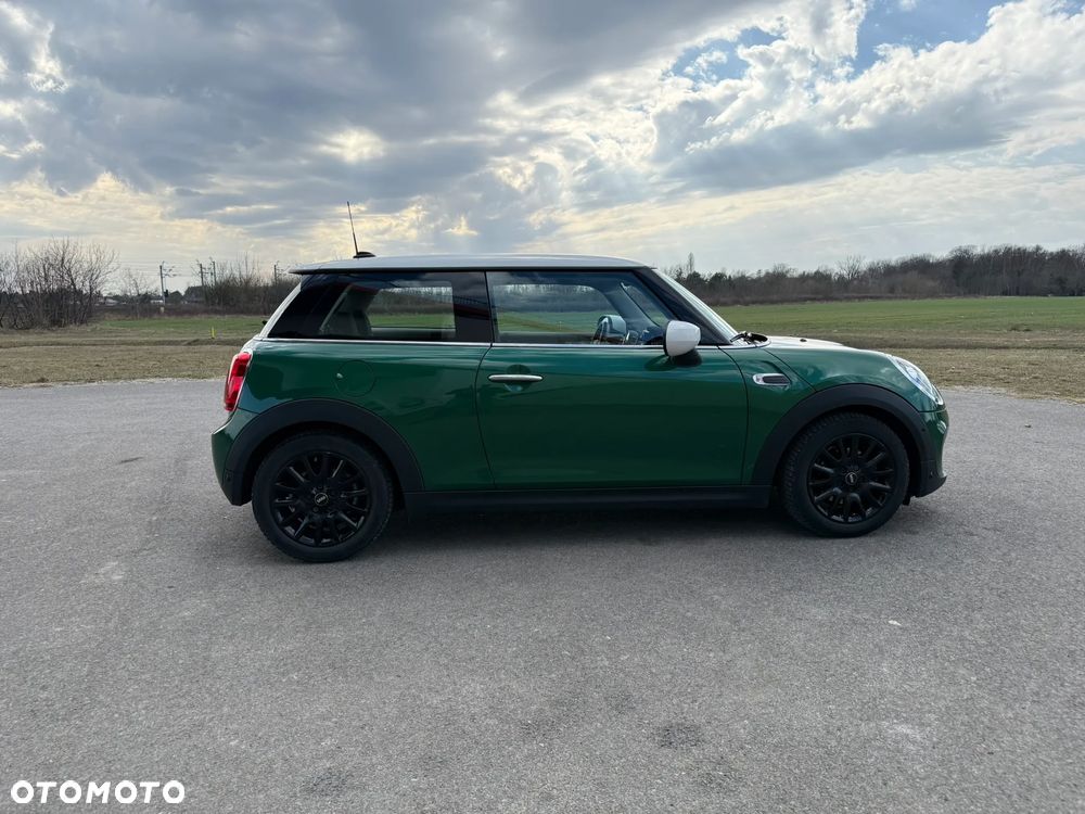 MINI Cooper Standard - 4