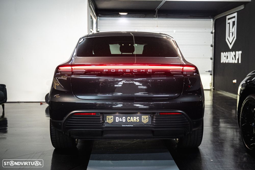 Porsche Macan Electric - 29
