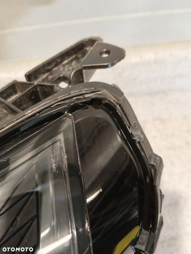 Renault Clio V FULL LED KRÓTKI LED CIEMNY ŚRODEK STRONA LEWA 260609987R - 4