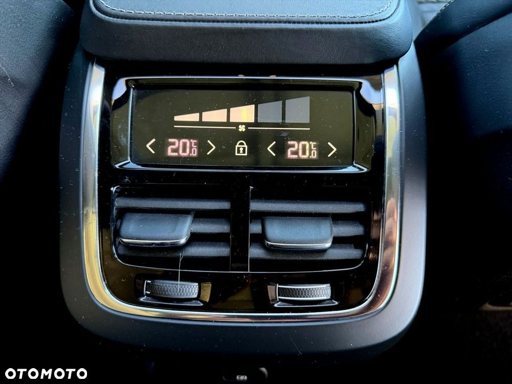 Volvo XC 90 - 28