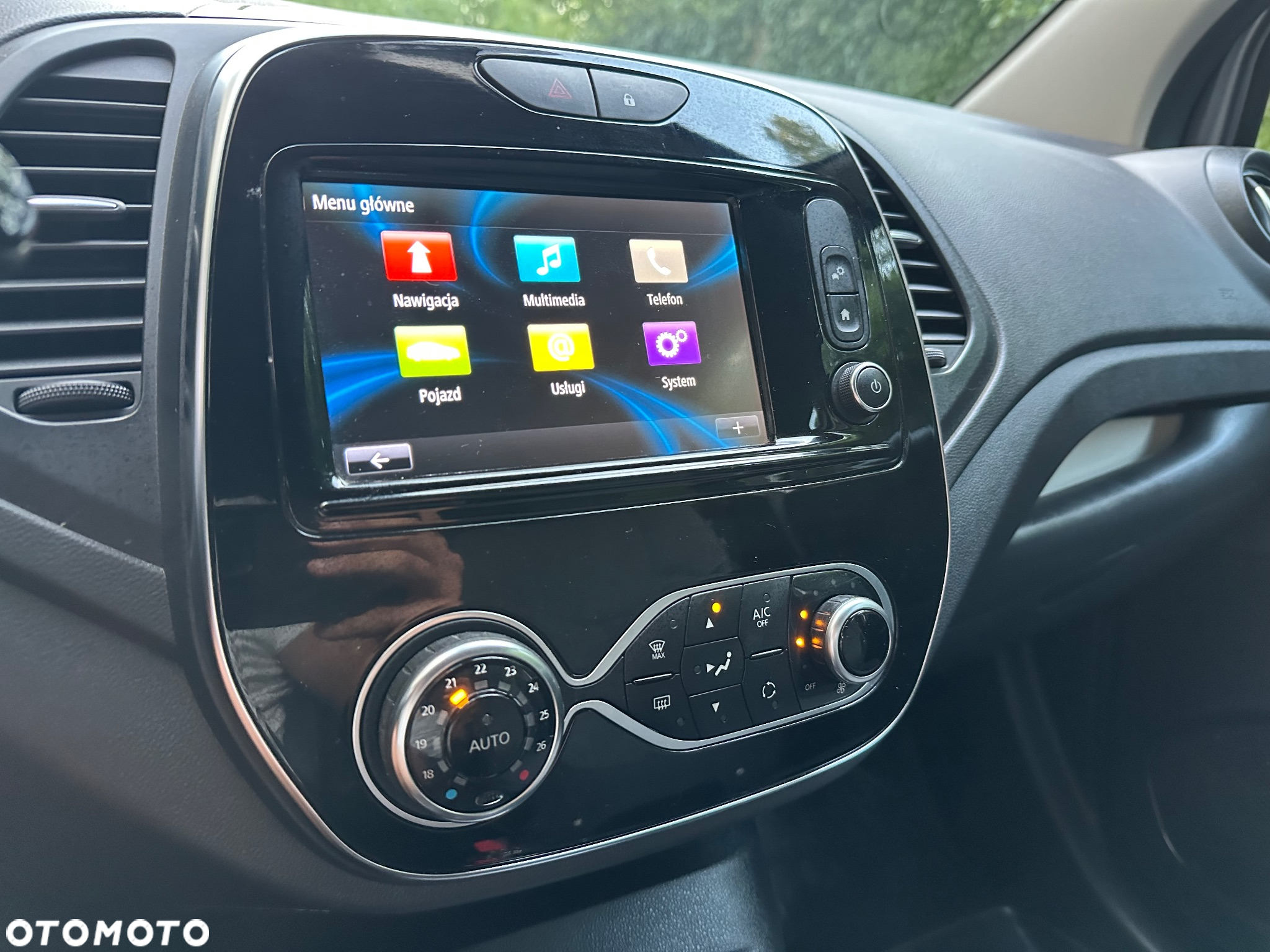 Renault Captur 1.2 Energy TCe XMOD - 11