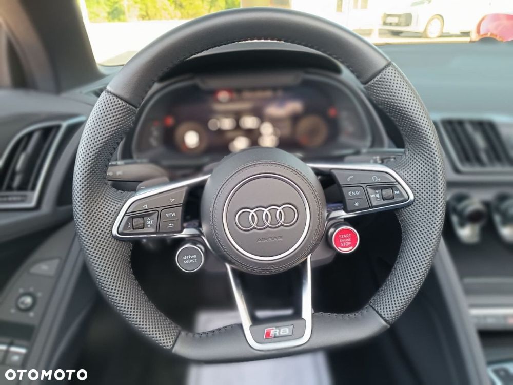 Audi R8 Spyder - 22