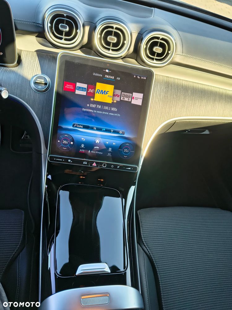 Mercedes-Benz Klasa C 220 d 4Matic 9G-TRONIC Avantgarde - 24