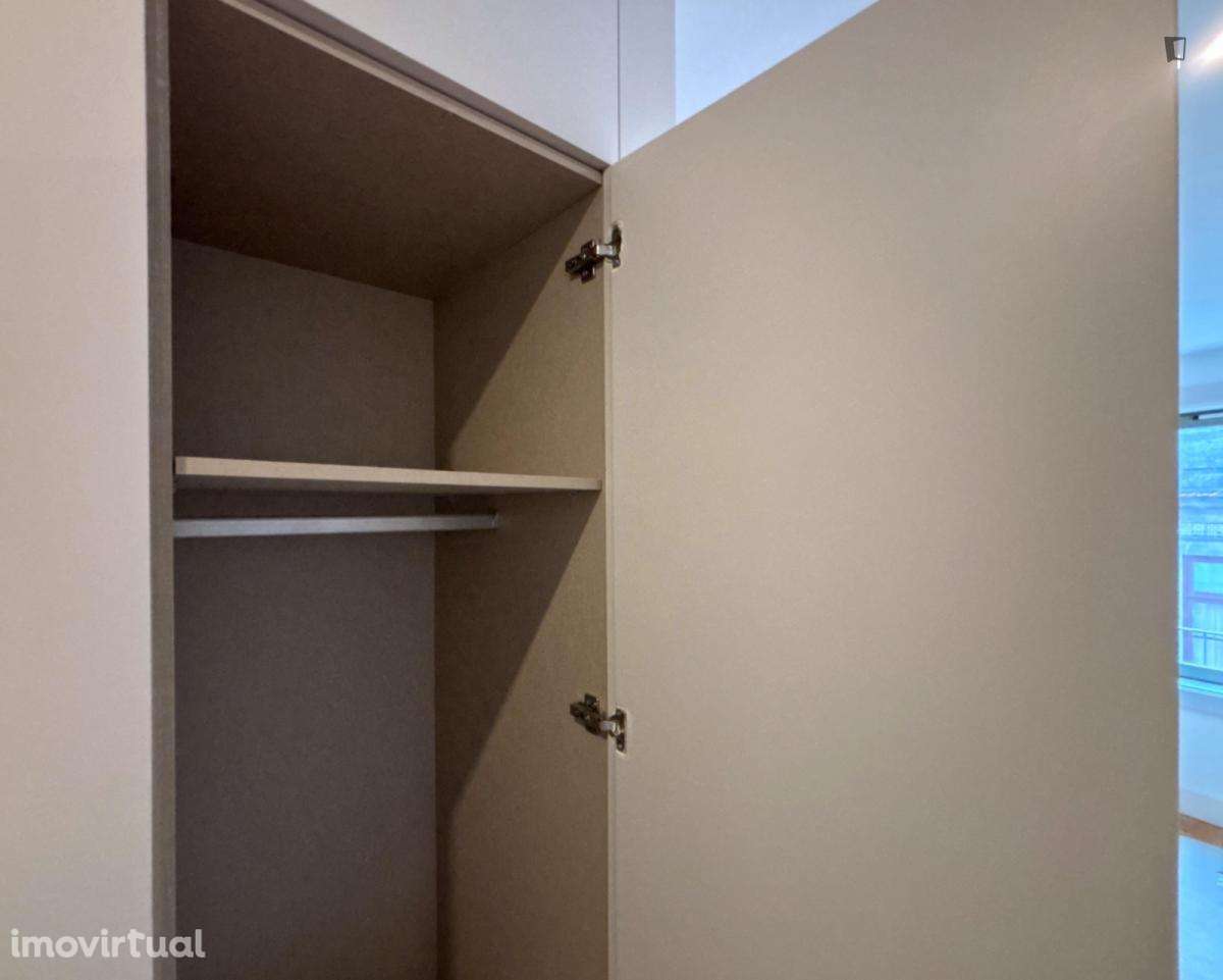 Apartamento com 1 quartos - localizado em Santo Ildefonso Porto - Grande imagem: 4/16