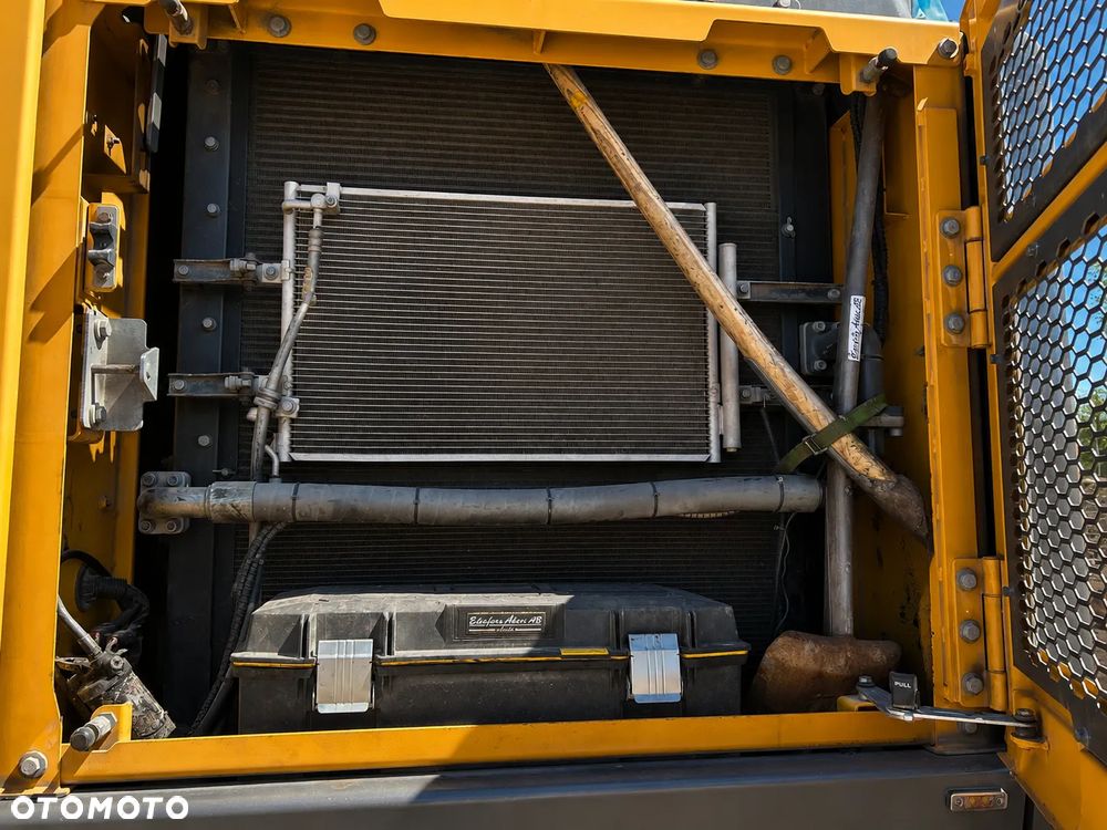 Volvo EC 250E - 13