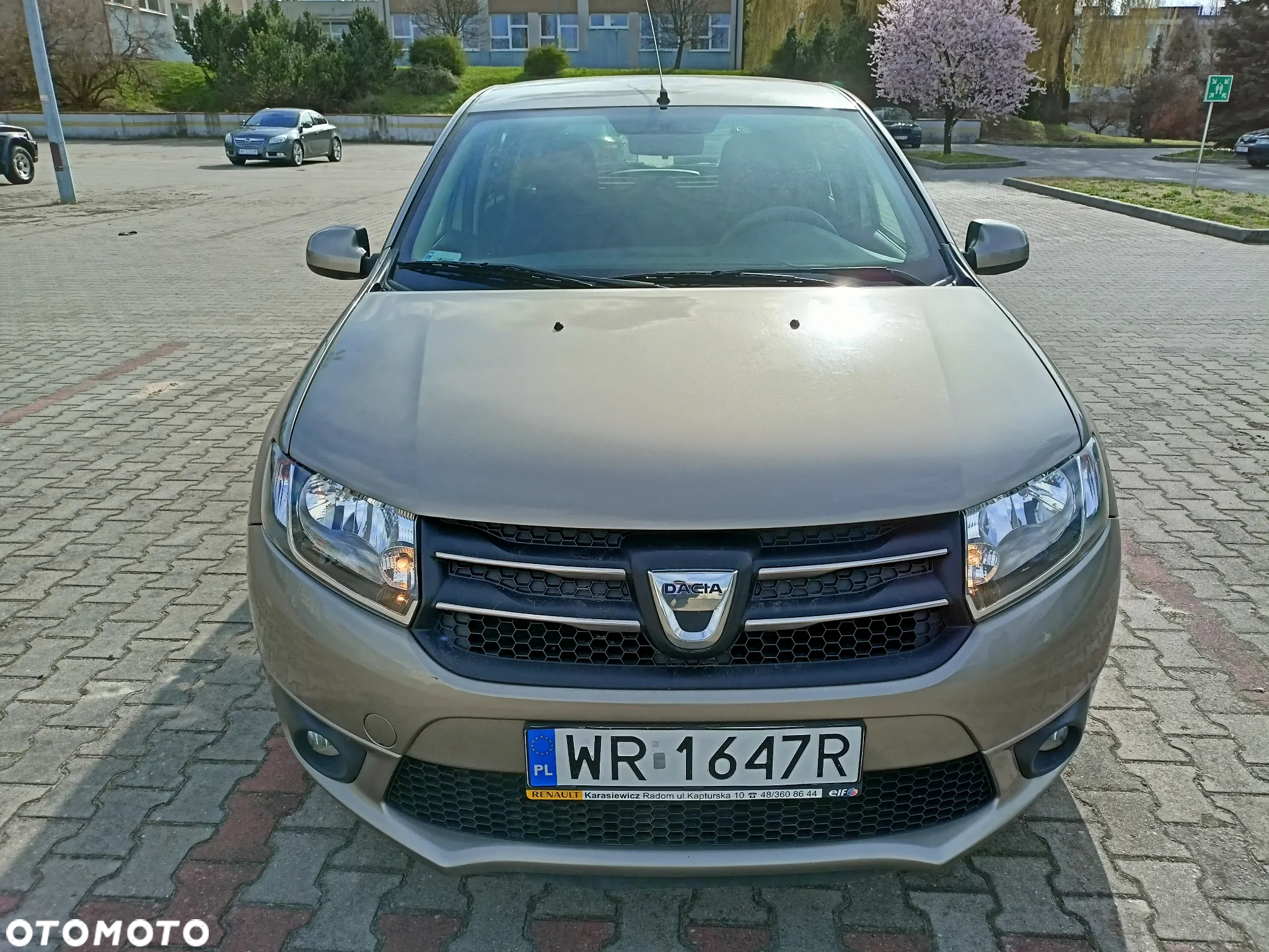 Dacia Sandero 1.2 16V Laureate - 8