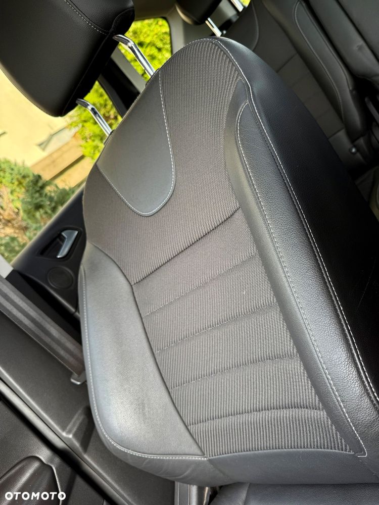 Ford Kuga 2.0 TDCi 4WD Titanium Plus - 36
