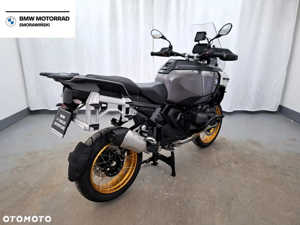 BMW R - 8