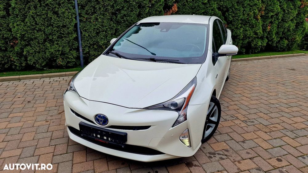 Toyota Prius 1.8 HSD Exclusive - 2