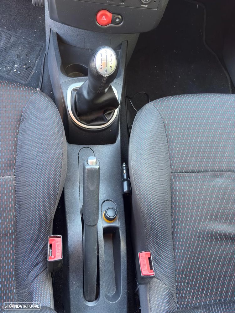 Renault Clio Sport Tourer - 7