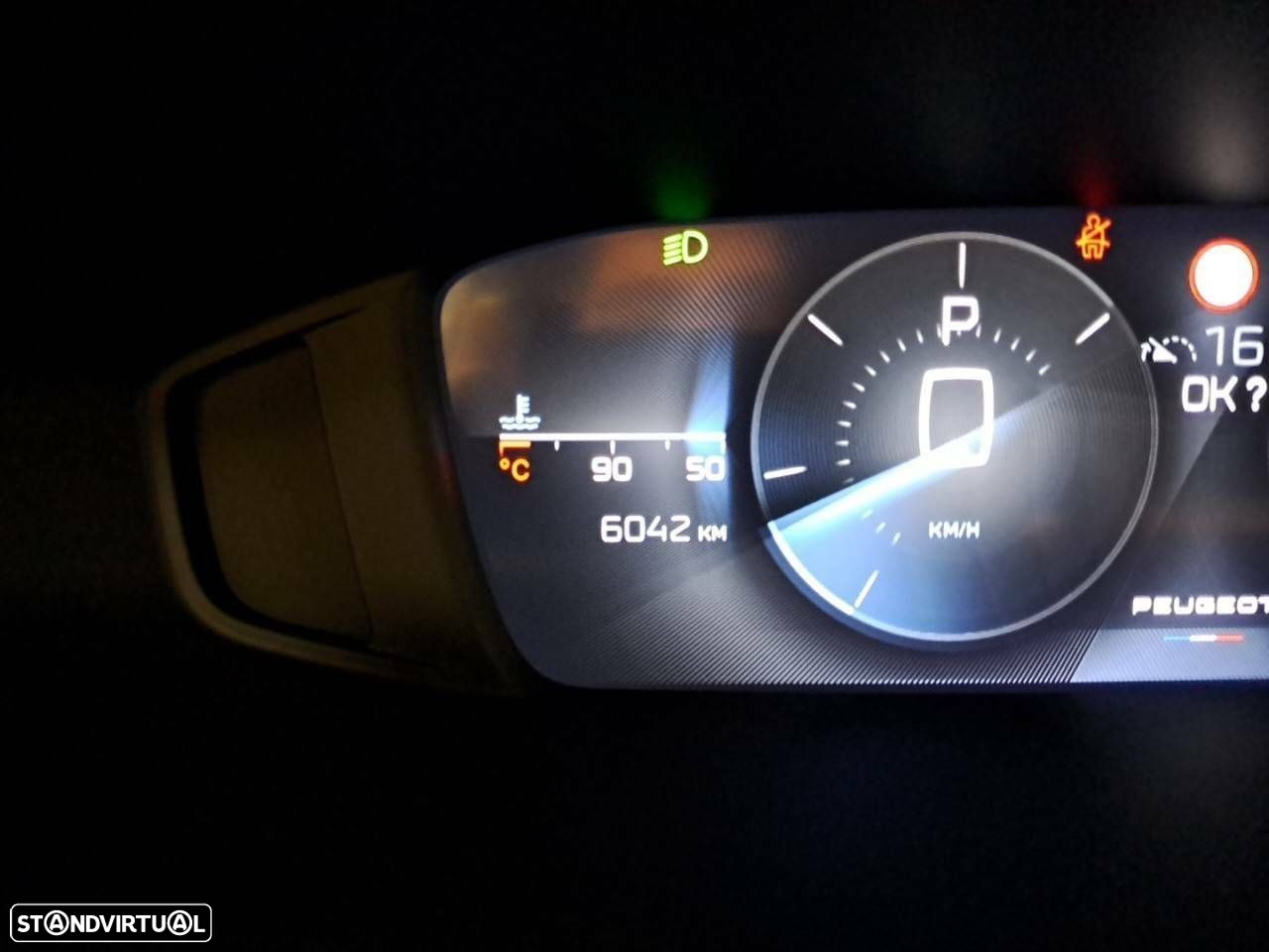 Peugeot 308 1.2 PureTech Allure EAT8 - 11