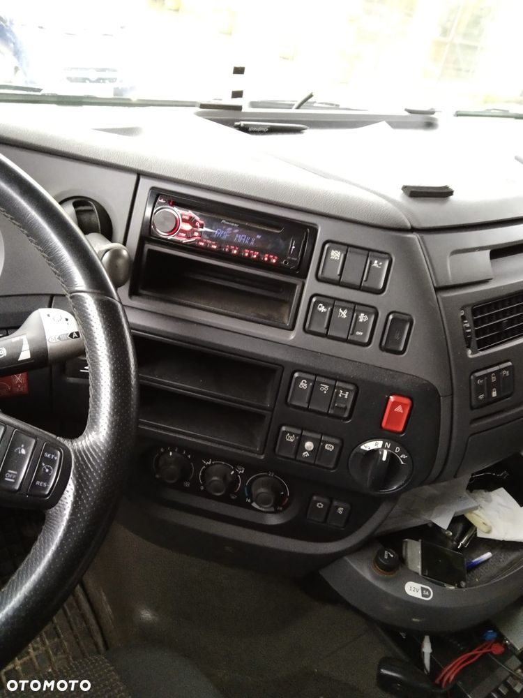 DAF DAF XF460 FAR 6x2 - 12