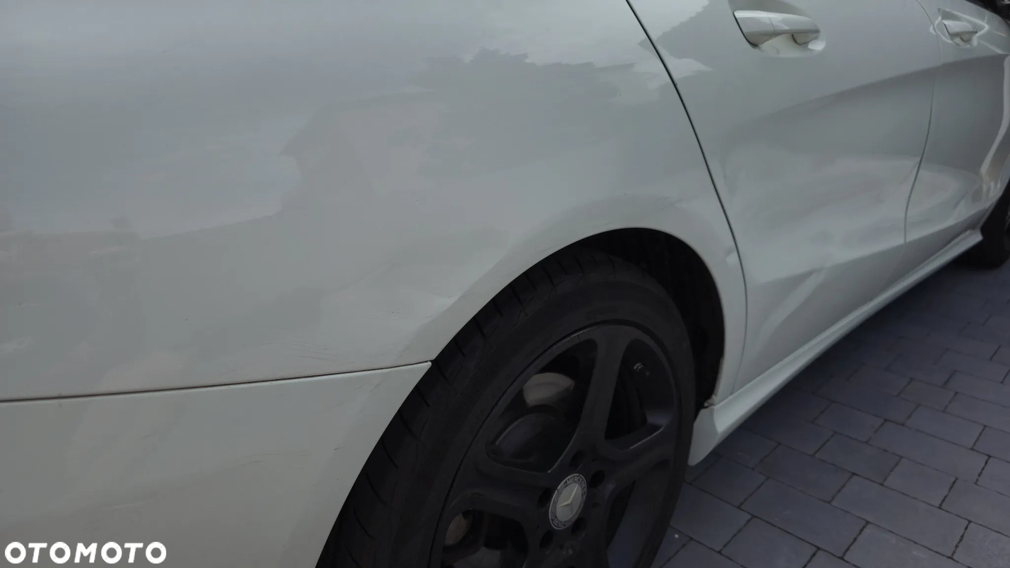 Mercedes-Benz CLA 250 7G-DCT - 17
