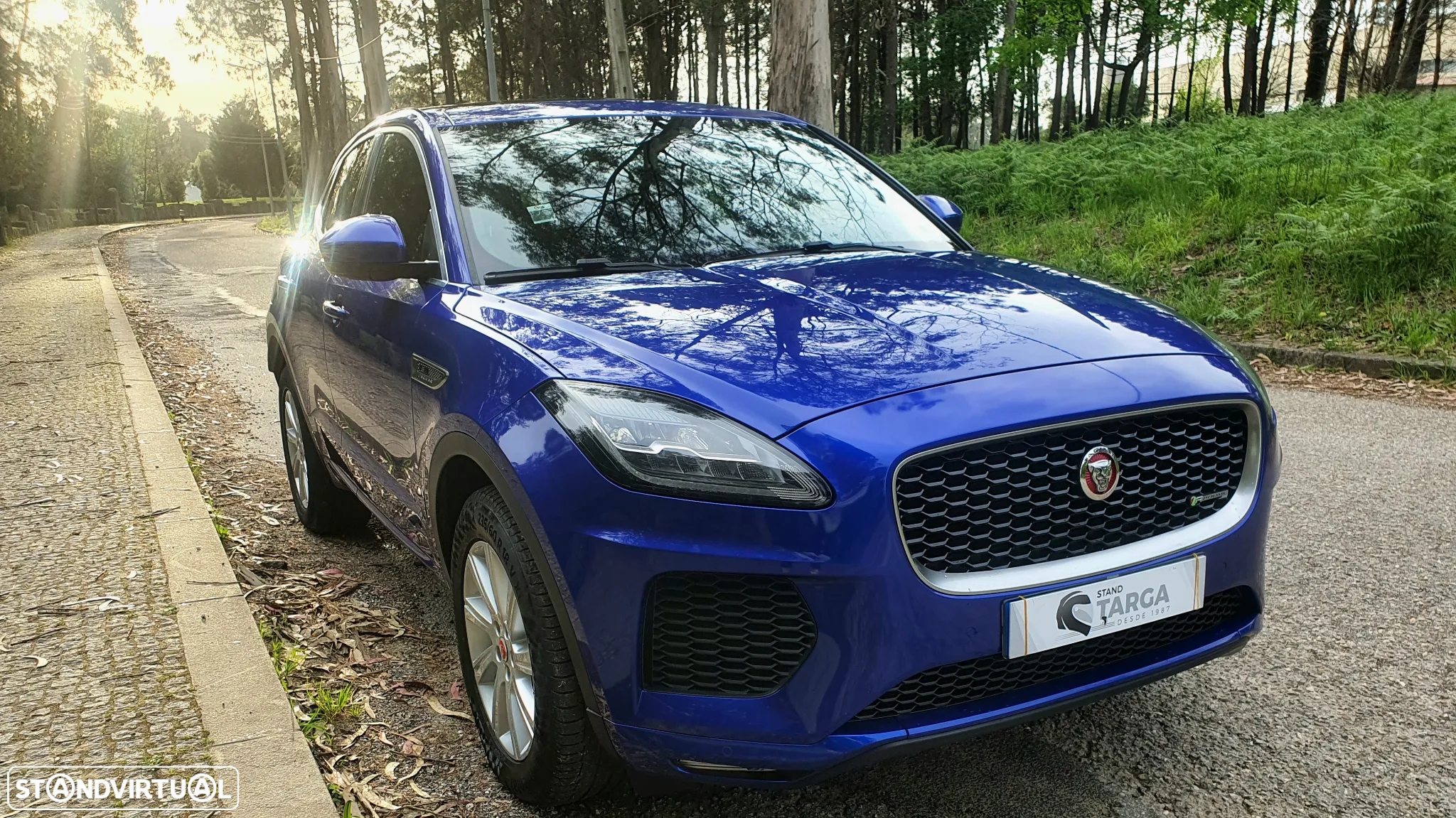 Jaguar E-Pace 2.0 i4D R-Dynamic HSE AWD Aut. - 15