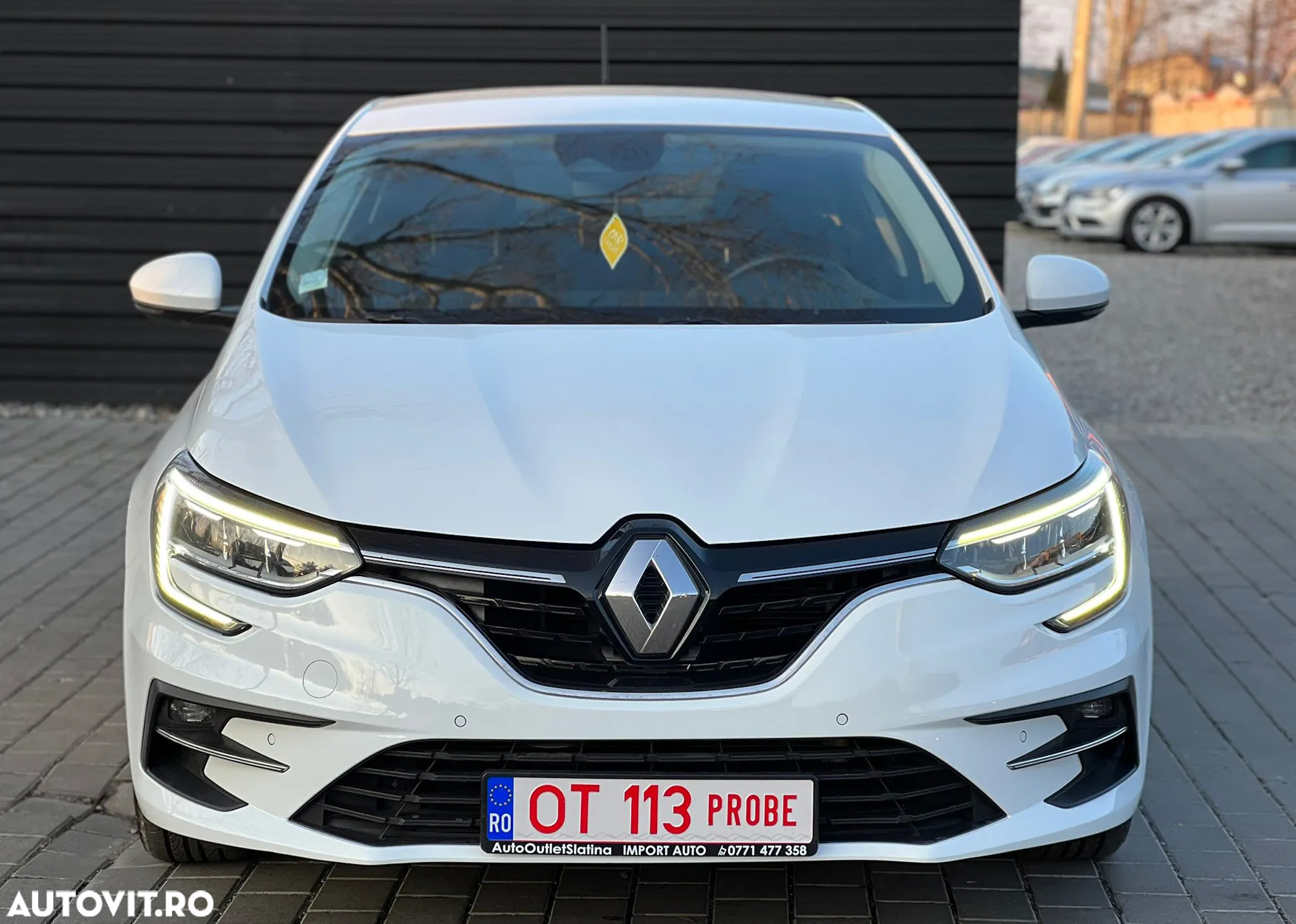 Renault Megane Blue dCi 116 Intens - 9