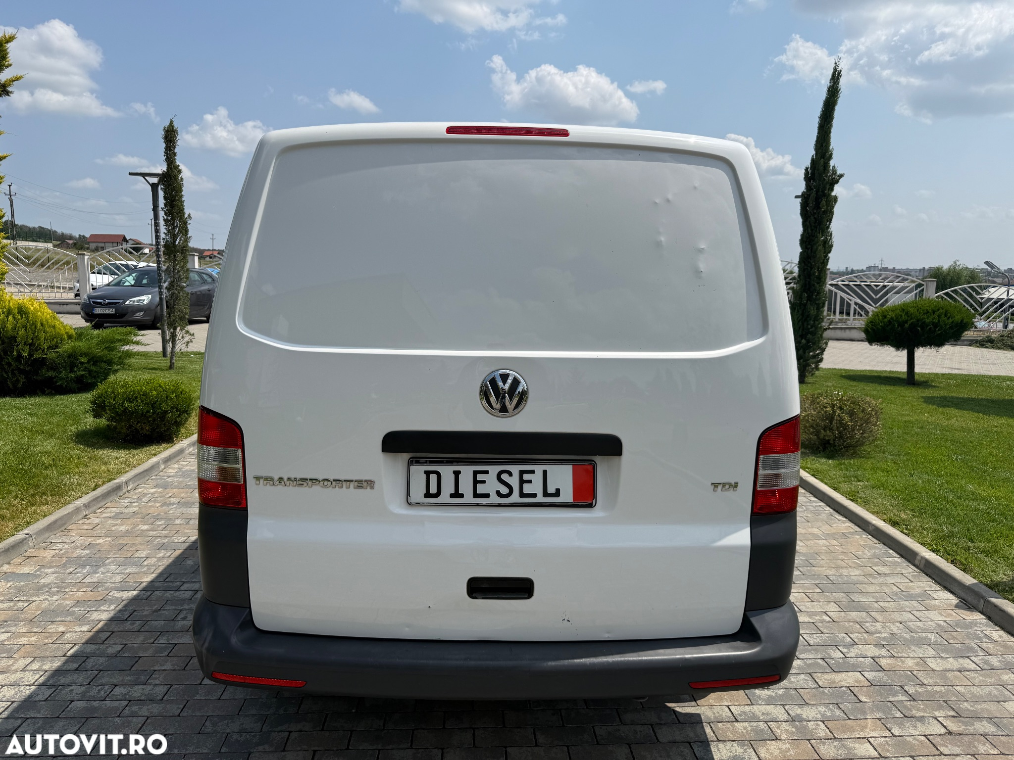 Volkswagen Transporter - 8