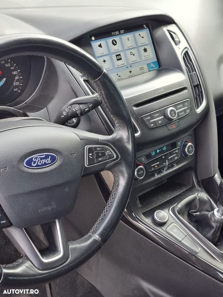 Ford Focus - 2