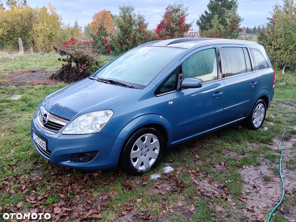 Opel Zafira 1.9 CDTI Cosmo - 1