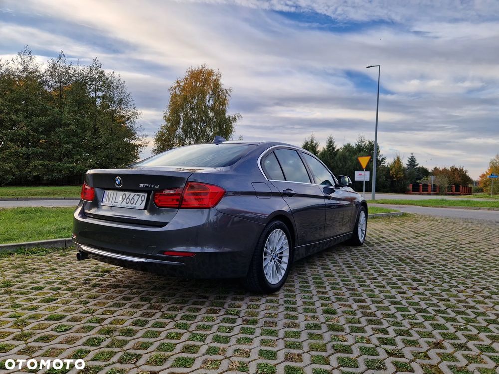 BMW Seria 3 320d Blue Performance Luxury Line - 4