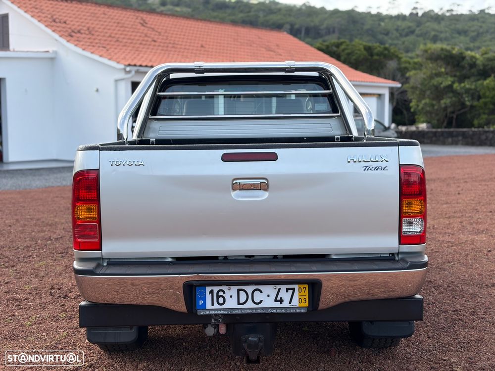 Toyota Hilux 2.5 D-4D Trial - 3