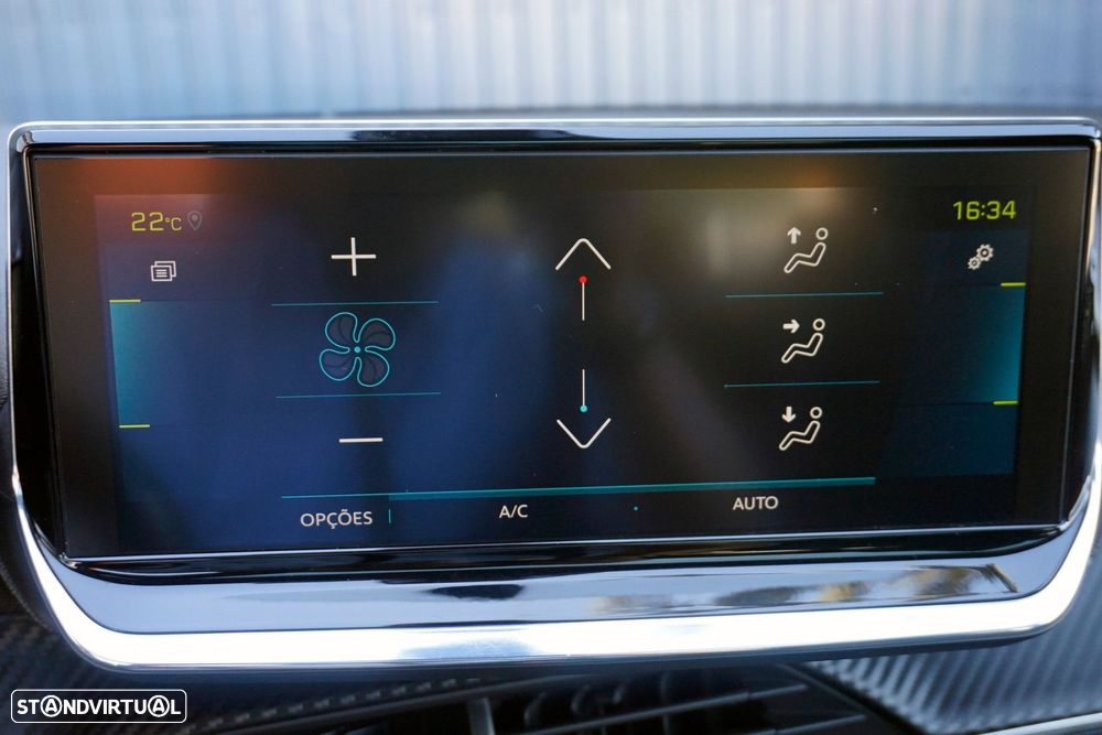 Peugeot e-208 50 kWh GT Line - 24