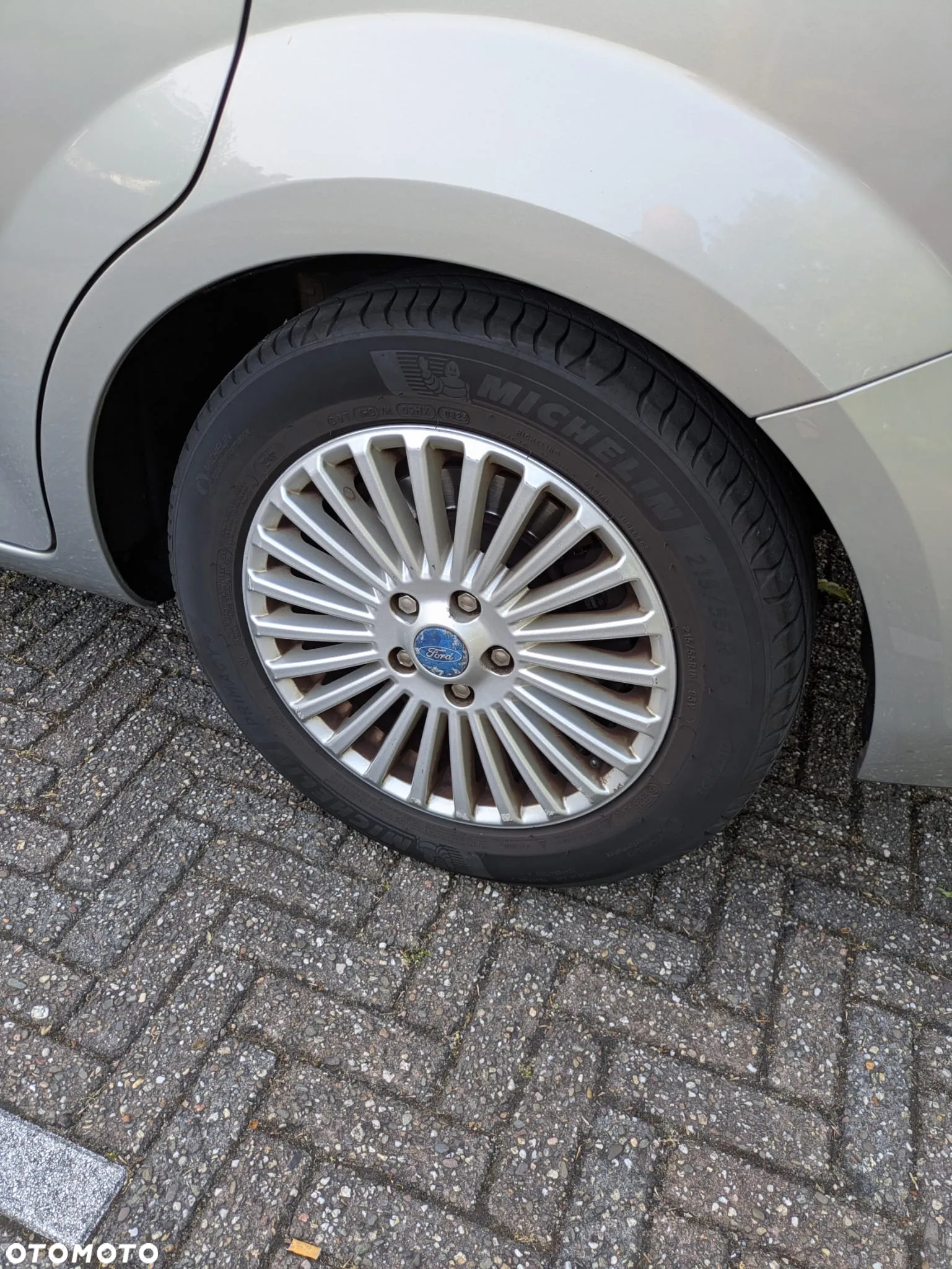Ford Mondeo 2.0 Ghia - 19