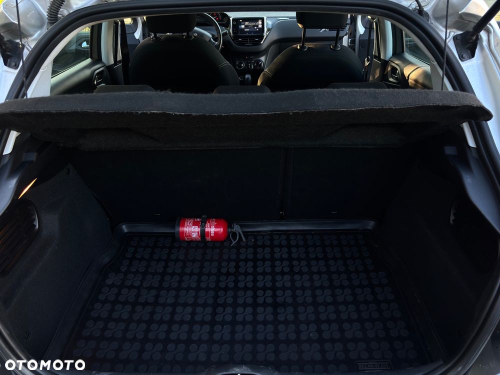 Peugeot 208 1.2 PureTech Active - 17