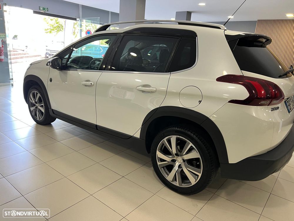 Peugeot 2008 PureTech 110 Stop&Start EAT6 Crossway - 4