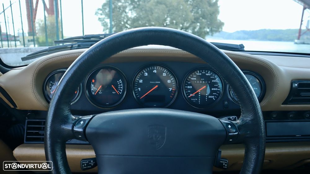 Porsche 911 (993) - 28