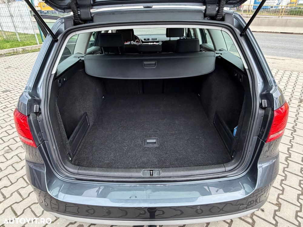 Volkswagen Passat 2.0 TDI BlueMotion Technology Highline - 33