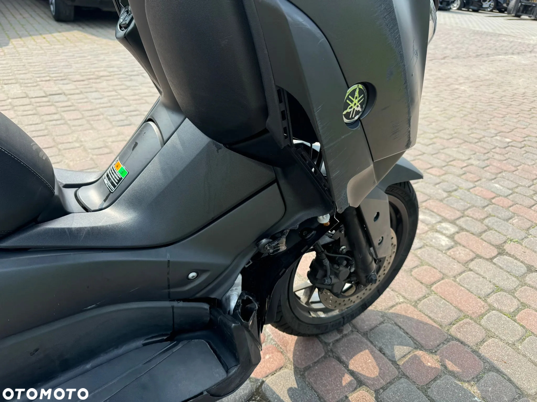 Yamaha X-max - 10
