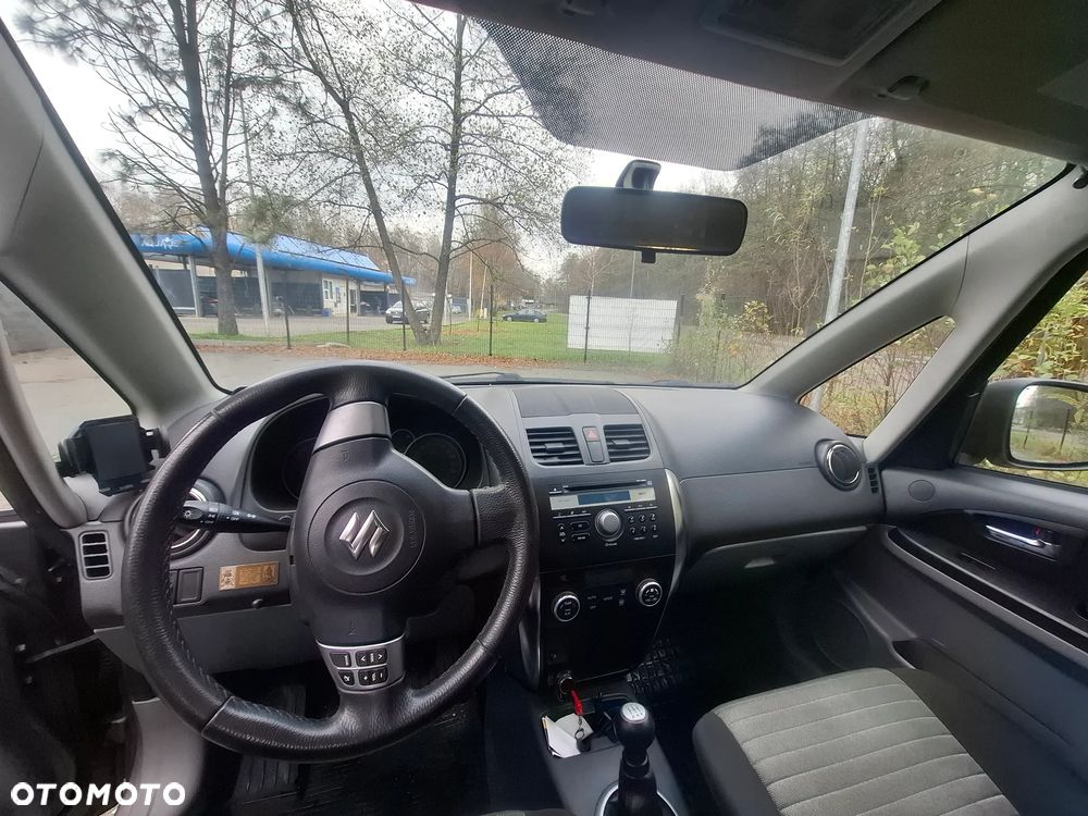 Suzuki SX4 1.6 Premium - 12