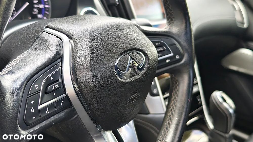 Infiniti Q60 - 13