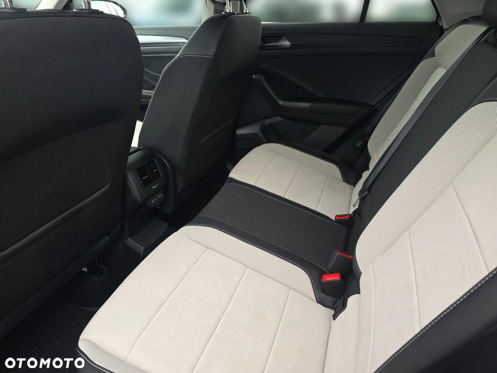 Volkswagen T-Roc 1.5 TSI Style DSG - 13
