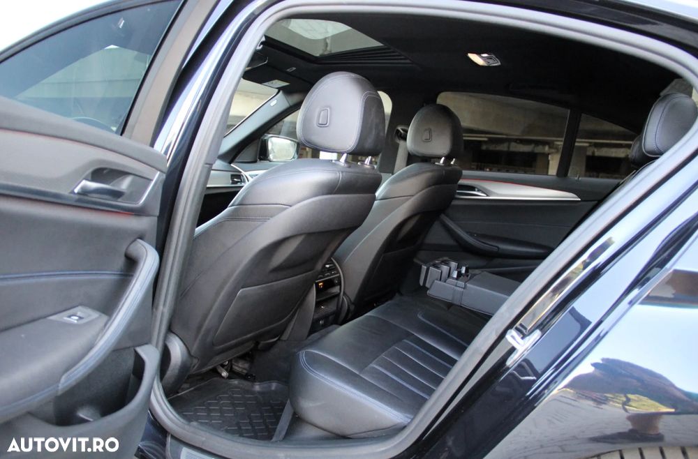 BMW Seria 5 520d xDrive AT - 26