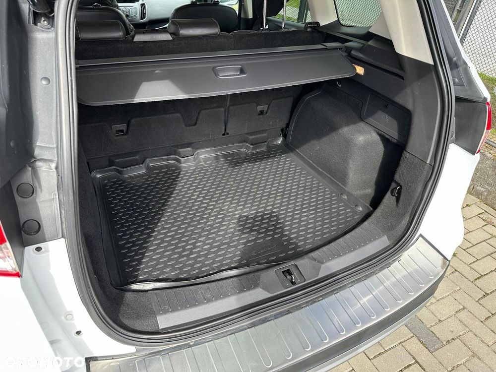 Ford Kuga 2.0 TDCi 4WD Titanium - 9