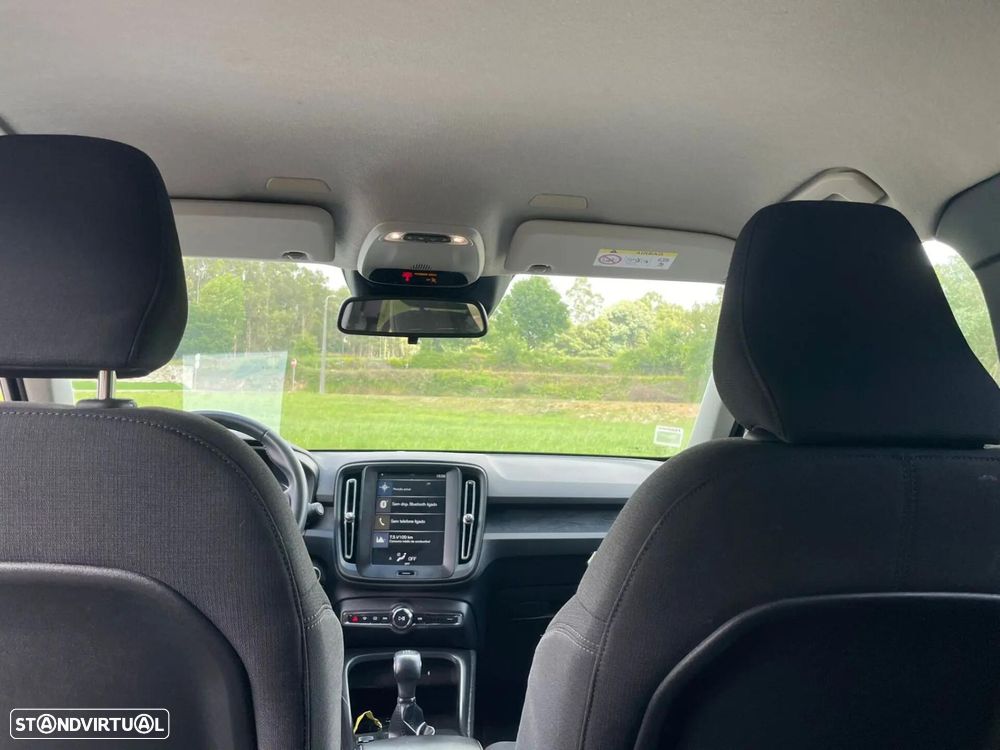 Volvo XC 40 2.0 D3 - 17