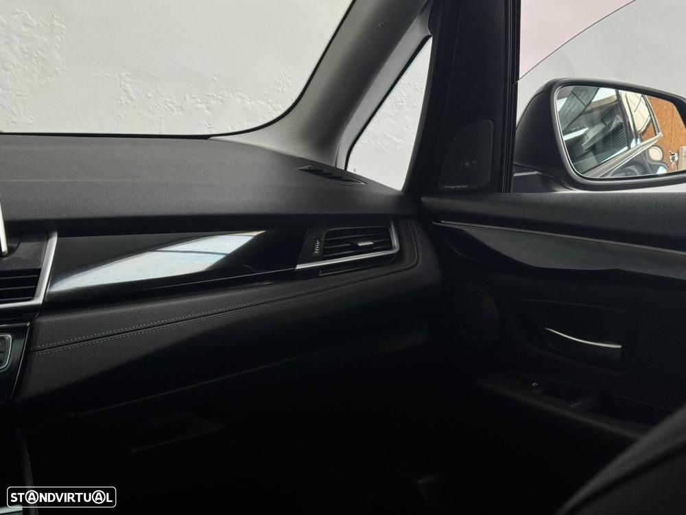 BMW 225xe Active Tourer Line Luxury - 28