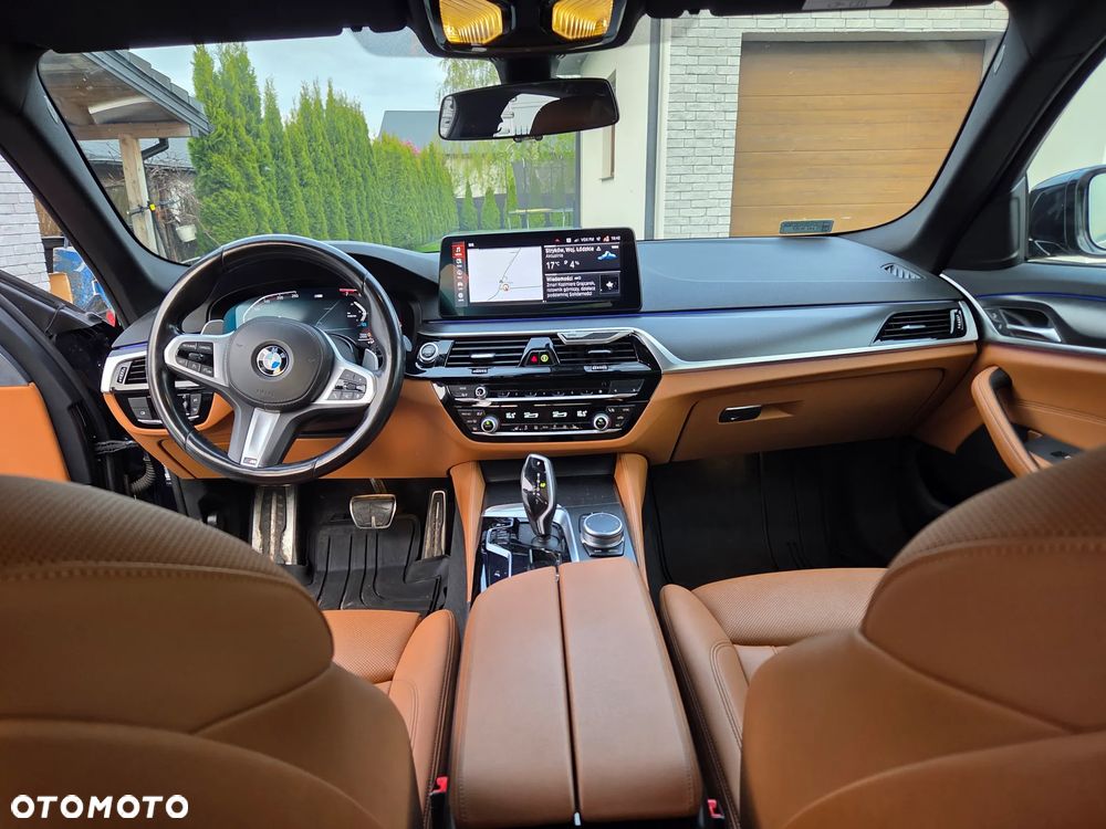 BMW Seria 5 530i mHEV M Sport sport - 13