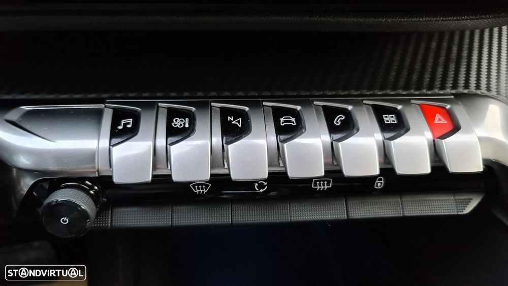 Peugeot 5008 1.5 BlueHDi Allure EAT8 - 47