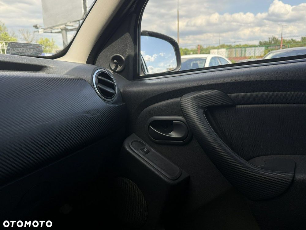 Dacia Duster 1.6 Ambiance - 25