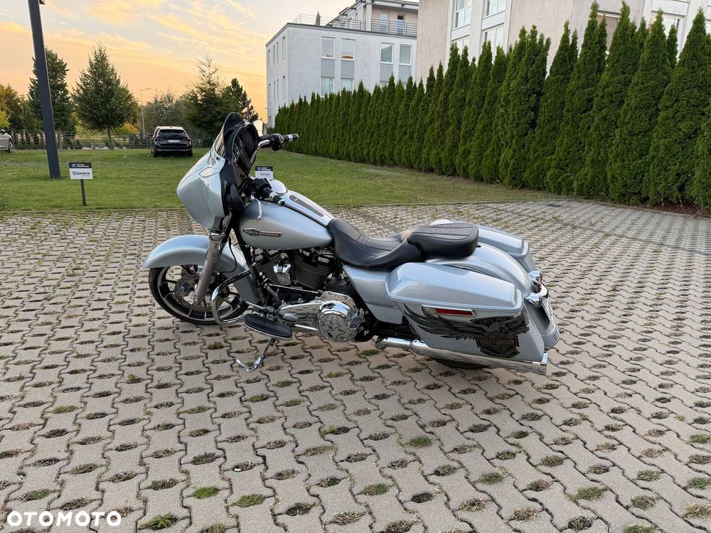 Harley-Davidson FLHXS Special - 12