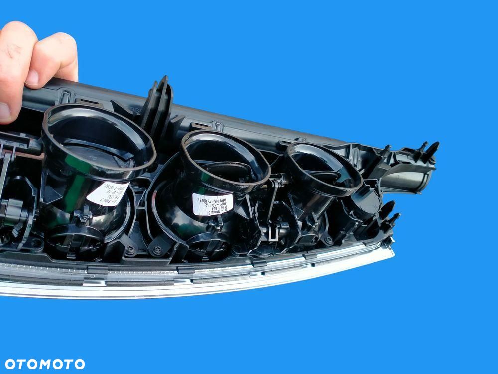 Mercedes W213 LIFT Dekory Listwa Konsoli Drzwi Listwy Ozdobne Podświetlane - 12