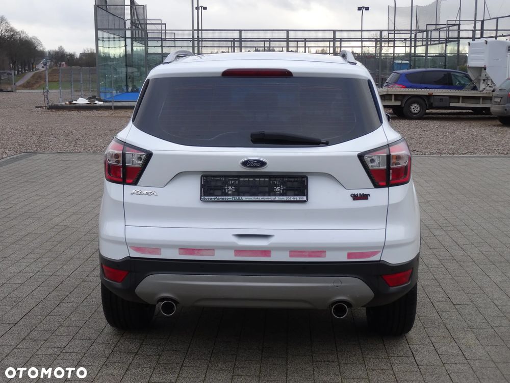 Ford Kuga - 10