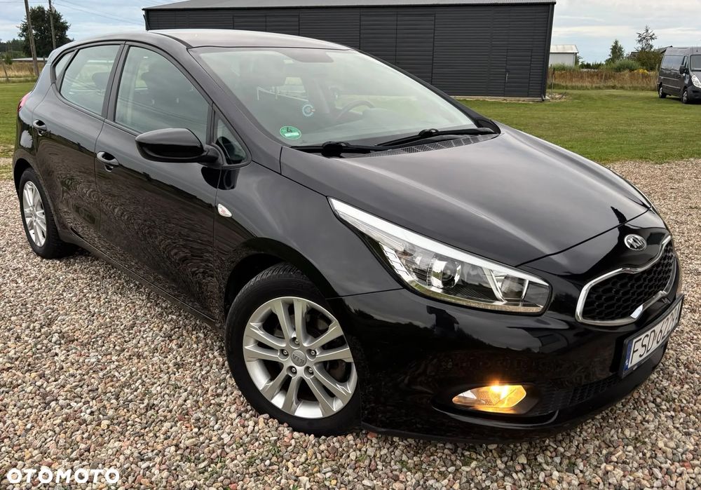 Kia Ceed 1.6 Crdi M Euro2012 - 28