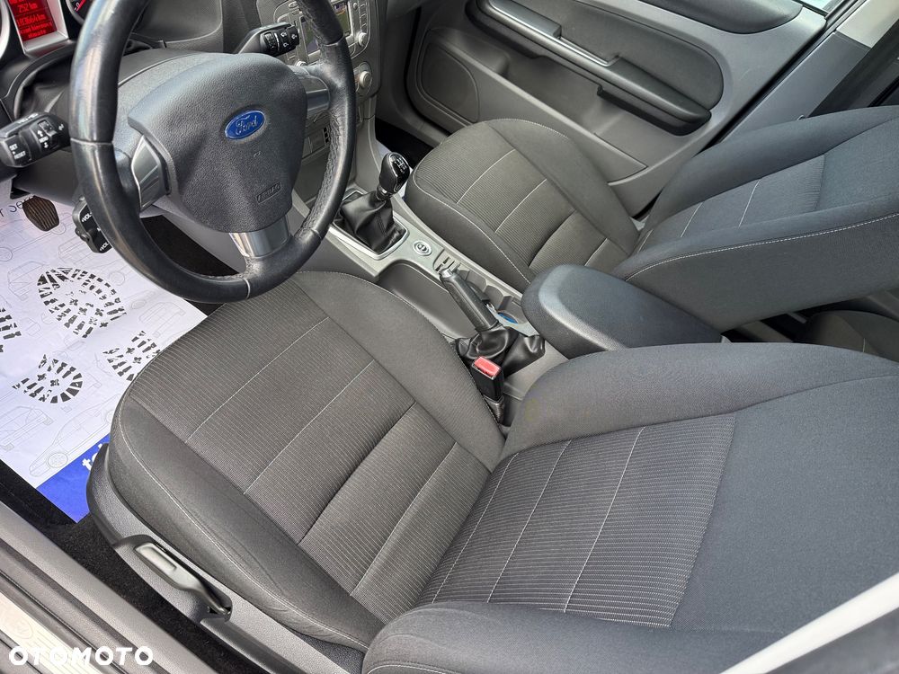 Ford Focus - 18