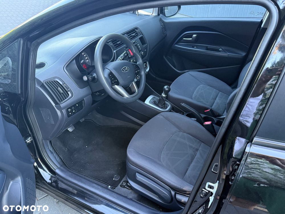 Kia Rio 1.2 Attract - 21